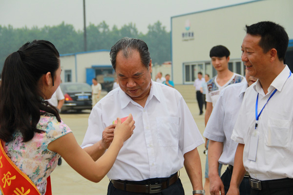 种出营养吃出健康的湖北李行农业