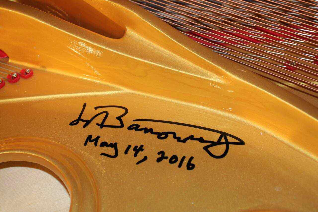 美国著名钢琴家约瑟夫.班诺维兹音乐会指定用琴