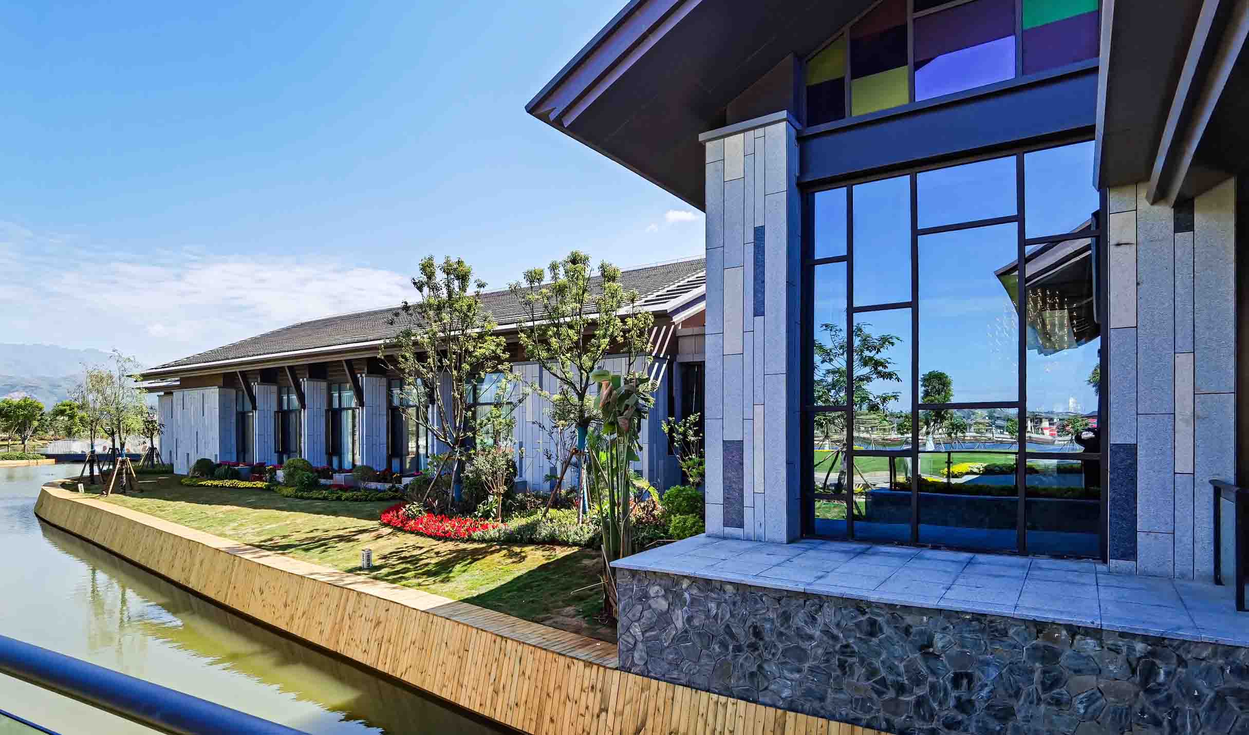 开远知花小镇鲜花酒店