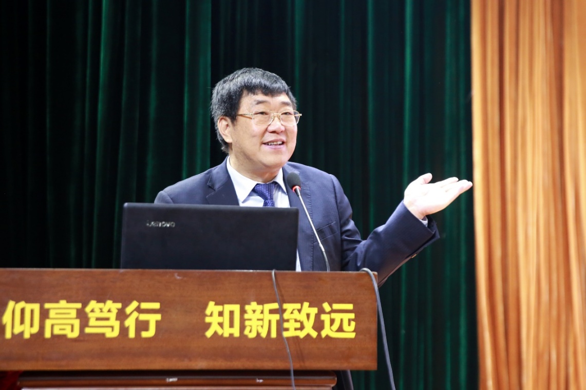 聚焦核心素养   落实立德树人  ——"培养学生核心素养"研讨会纪略