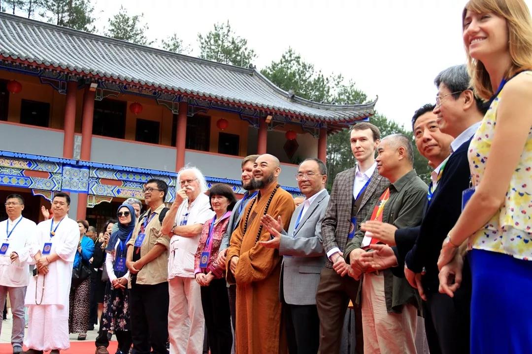 【新闻】西方漫画中的儒释道圣贤“现身”广东东华禅寺——国际首创 6