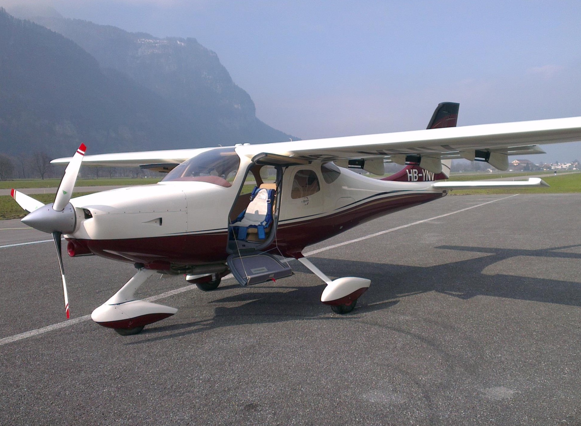 tr230单发4座轻型飞机生产技术